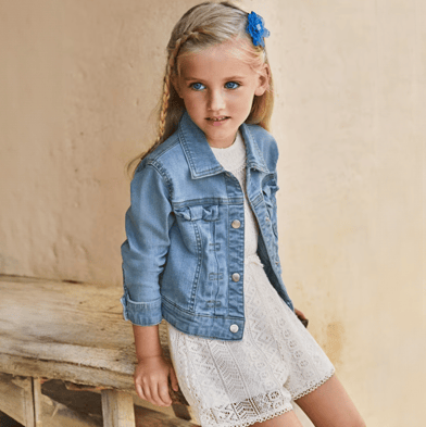 Imagen de mini niña